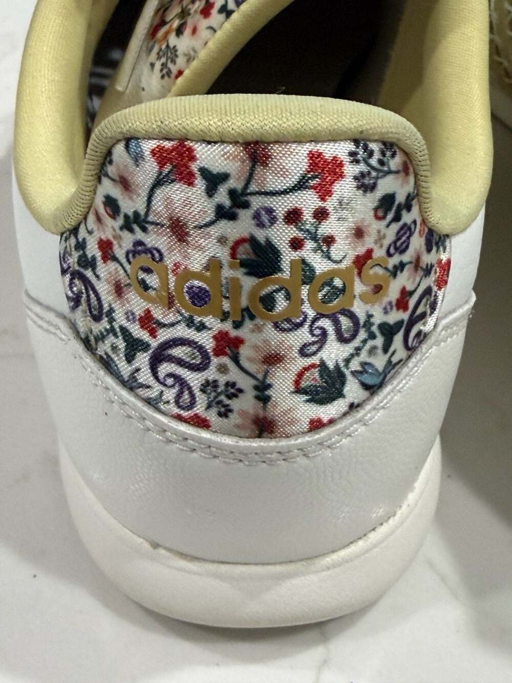 Adidas Barreda Lo Cloudfoam White Floral Women's Sneakers Size US 8 - Picture 7 of 11